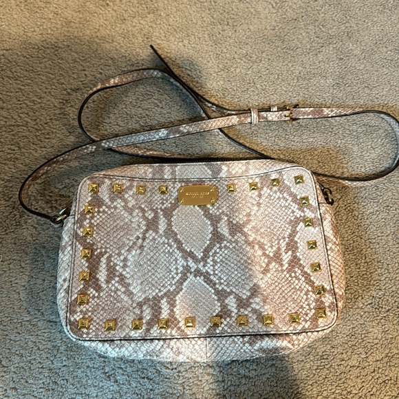MK Crossbody - Picture 2 of 5